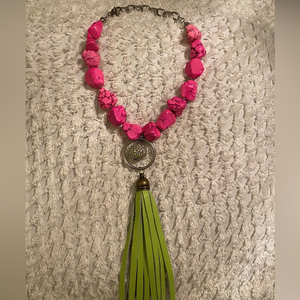 Chunky Pink Howlite Necklace